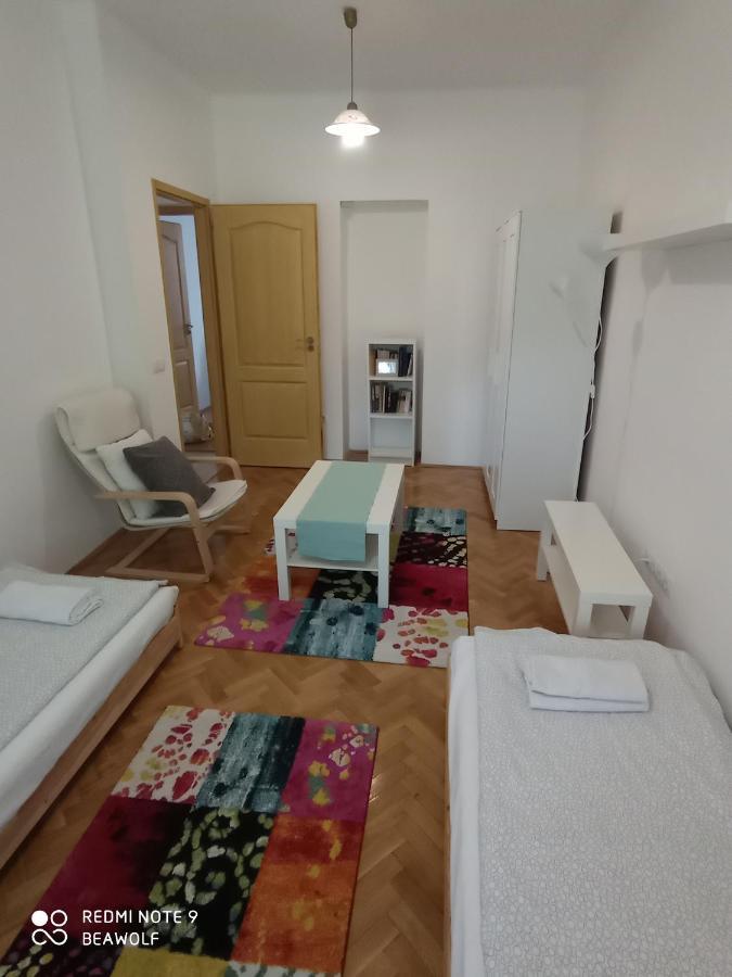 Gizella Apartman 埃格尔 外观 照片